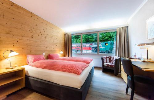 Brienz Hotel | Hotel Weisses Kreuz