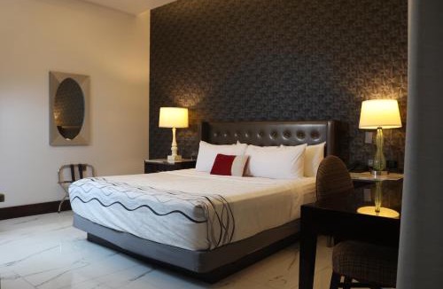 Avenida Revolucion Hotel | Hotel Wellintown