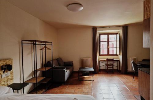 Ezcaray Hostel | Hotel y Albergue Real Fabrica de Ezcaray