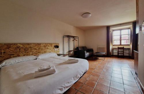 Ezcaray Hostel | Hotel y Albergue Real Fabrica de Ezcaray