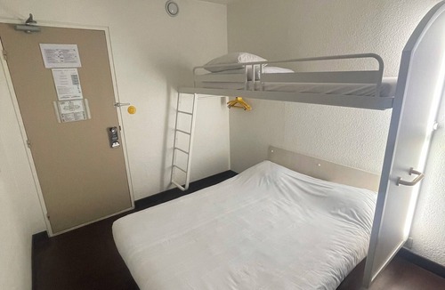 Bollene Hotel | hotelF1 Bollène A7