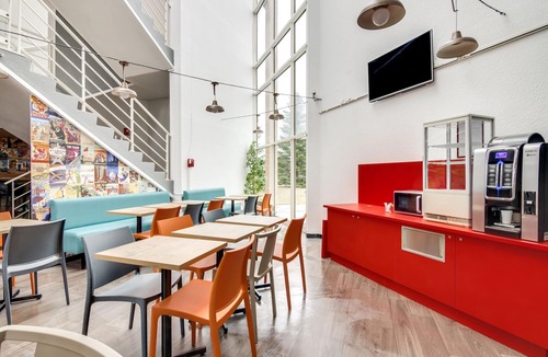 Bourges Hotel | hotelF1 Bourges Le Subdray