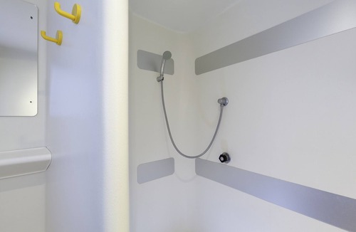 Evreux Hotel | hotelF1 Evreux Sud
