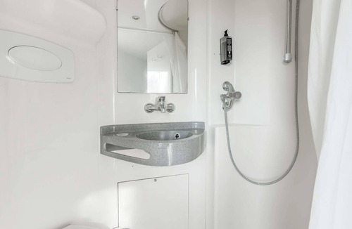 L'Isle-d'Abeau Hotel | hotelF1 Lyon Bourgoin-Jallieu