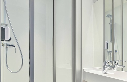 Muire - Haubette Hotel | hotelF1 Reims Tinqueux