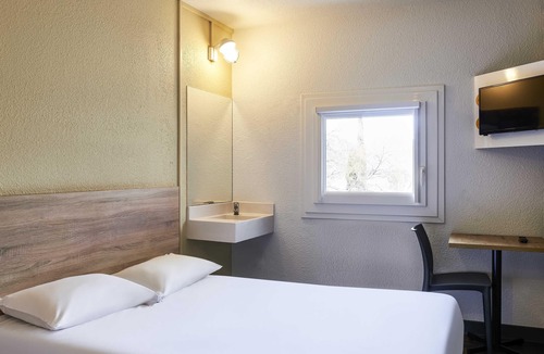 Blagnac Hotel | hotelF1 Toulouse Aéroport