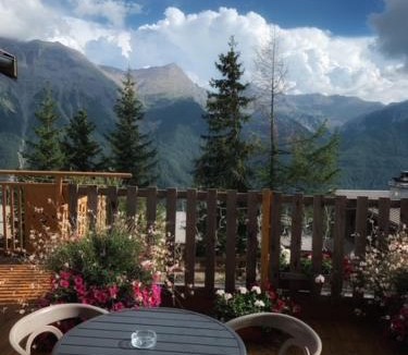 Orcieres-Merlette Hotel | Hotels Les Catrems & Le Montagnou