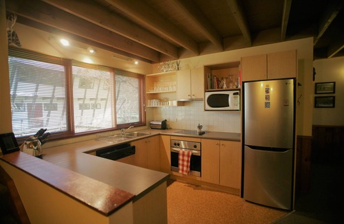 Hotham Heights Ski Chalet | Hotham Mountain Escape – Sun Run (Chalet #3).