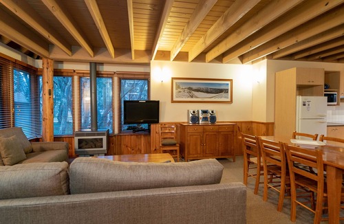 Hotham Heights Apartment | Hotham Sun Apartments