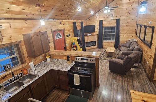 Saint Helens Cabin | HotTub, Arcade | Red River Gorge
