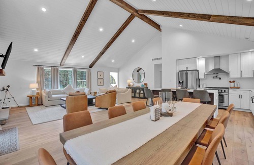 Blakeslee House | HotTub,FirePit,GameRoom,10Mins2JackFrostBigBoulder
