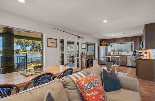 Granite Shoals House | Hottub/Firepit/Lakefront/Outdoor TV/Bunkbeds