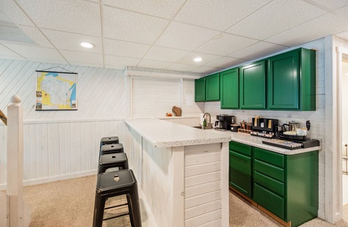 Newville House | HotTub/Kayaks/Arcade Your Dream Vacay Starts Here