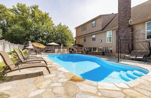 Blue Springs House | HotTub+Pool+Shuffleboard+Arcades