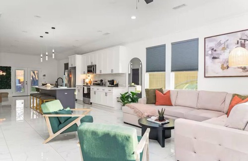 Dallas House | Hottub + Putting Green Oasis 12 to Downtown