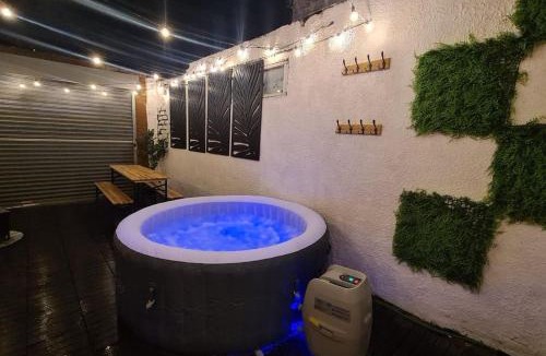 Sunderland House | HotTub,Sauna,Massage,BBQ,Firepit,Games,Beach!