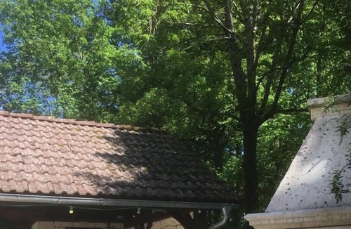 Saint-Christophe-sur-Guiers House | House with swimming pool and private beach on the river 30 minutes from the slopes