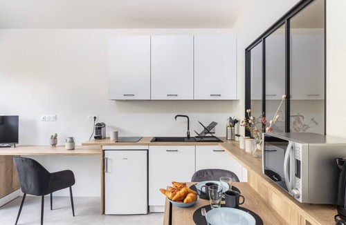 Saint-Helier Apartment | Houat - Appartement 2p avec balcon à Rennes