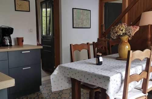 Coucy-le-Chateau-Auffrique House | House with castle view