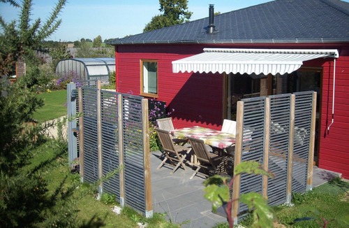 La Chapelle-aux-Filtzmeens Cottage | house red house .