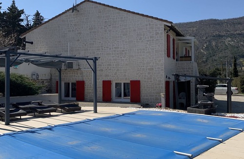 Roche-Saint-Secret House | House in Drôme provençale