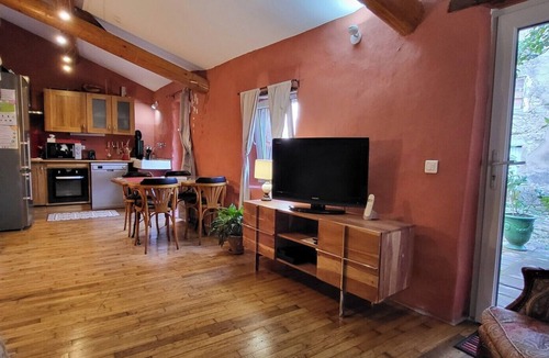 Saint-Florent-sur-Auzonnet Cottage | House with character