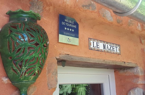 Saint-Florent-sur-Auzonnet Cottage | House with character