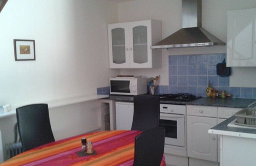 Venterol House | House under the plane trees