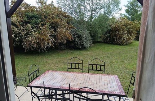 Saint-Saturnin-les-Avignon House | House in vacation residence 5 min from avignon