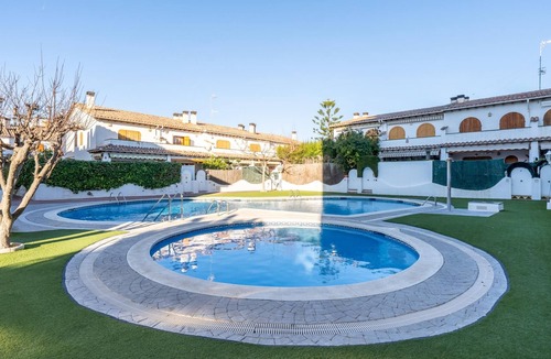Calafell Villa | House 100m beach with 2 pools and barbecue