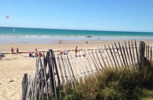 Jullouville House | House 100m from the beach - -