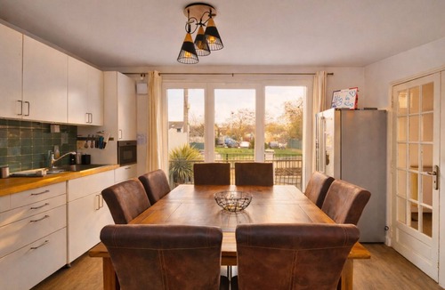Saint-Denis House | House 12 persons, 6 bedrooms, with garden - Quick access Paris/stade de France !