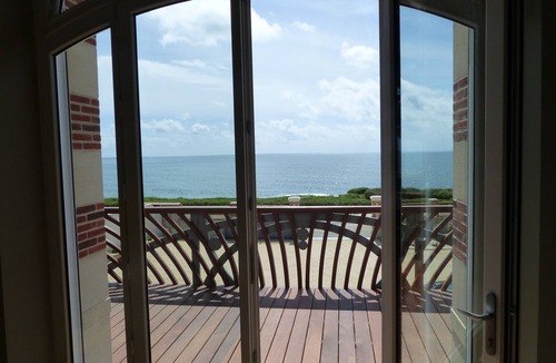 Prefailles House | House 1872, beautiful architecture, renovated, facing sea, sun and calm