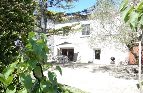 Lagorce Cottage | house 2- 6 people on the farm, calm, comfort