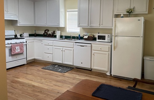 Palacios House | House, 2 Bedrooms, 1 Bath, (Sleeps 5)