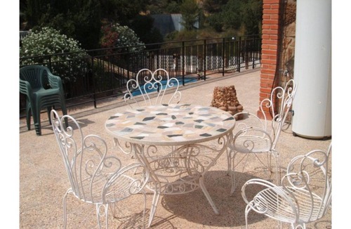 Serra House | House 2 full rental in Porta del Cel for 4 people