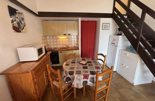 Port-la-Nouvelle House | House 2 rooms, cabin, 6 pers, 400m from beach, parking, terrace