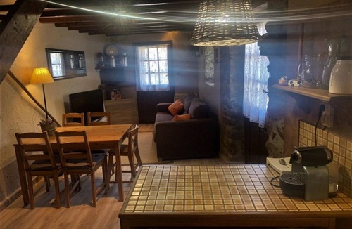Dorres House | House 2 rooms Rustic, closeThermal Baths, Private Patio, BBQ and Views