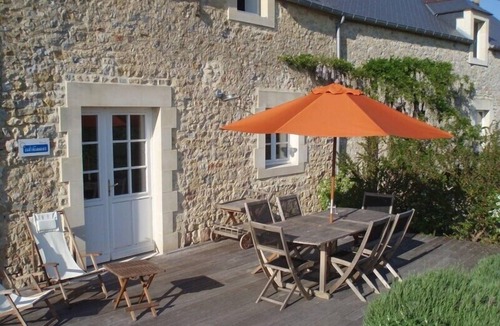 Crouay Cottage | House 20 mn from the beaches, 7 people, neat decoration, fully equipped