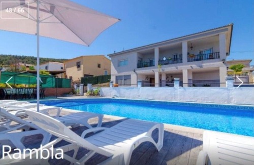 Mont Barbat House | HOUSE 270M2 TWO INDEPENDENT PLANTS POOL AND BARBECUE 8 ROOMS