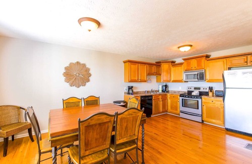 Leesburg House | House # 29 -Castaway (Pet Friendly)