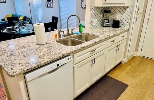 Panther Creek House | House 3-Bedroom 2-Full Baths FREE Garage Parking, Washer, Dryer in The Woodlands