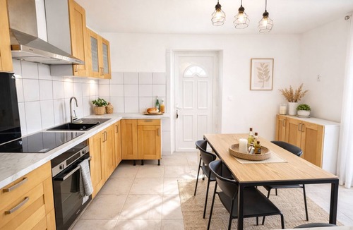 Urt House | House 3 bedrooms - Sleeps 8 - 15 Minutes from Bayonne