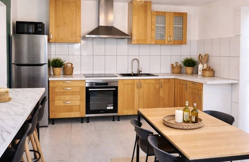 Urt House | House 3 bedrooms - Sleeps 8 - 15 Minutes from Bayonne