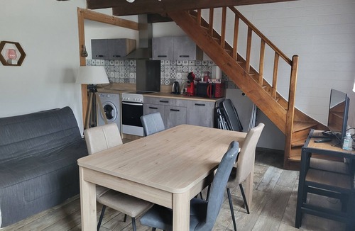 Mandailles-Saint-Julien House | House 3 nights minimum.