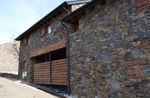 Guils de Cerdanya House | House 3 rooms Fireplace, Garden & Dryer