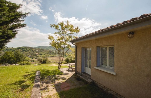 Montreal House | HOUSE 3 - Terrace, garden furniture, beautiful view, swimming pool, summer entertainment