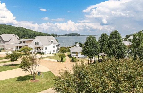 Leesburg House | House# 30 Endless View Not Pet-Friendly