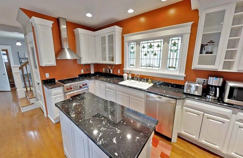 Linden Hills House | House ∙ 4 bedrooms ∙ 9 guests