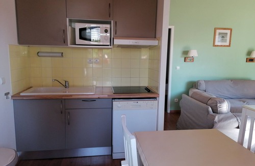 Parentis-en-Born House | House 4 pers. in residence with swimming pools, wifi